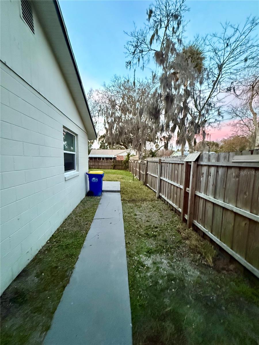 Image 8 of 8 For 139 Highland Avenue