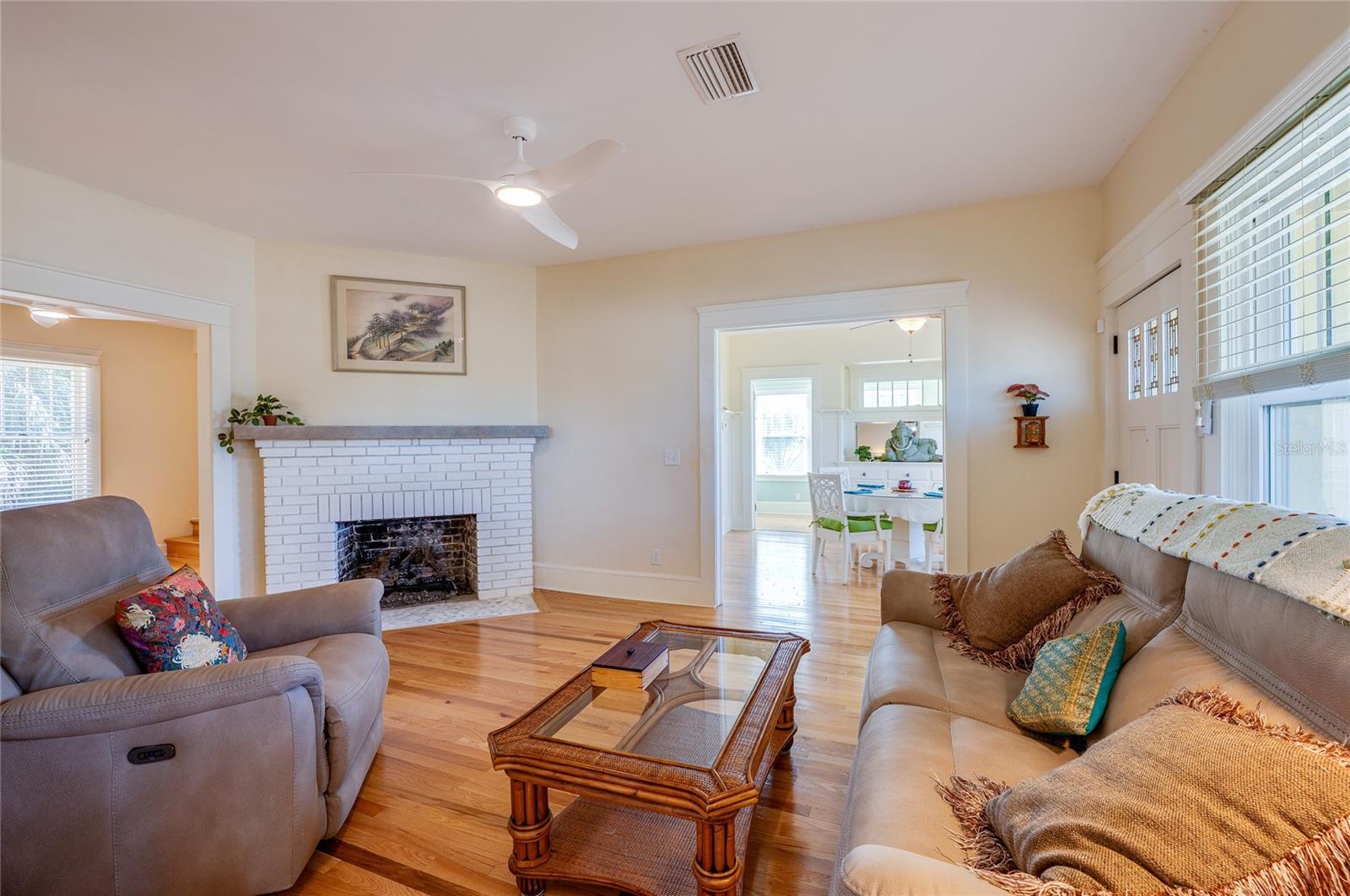 Image 10 of 40 For 220 Riverview Boulevard
