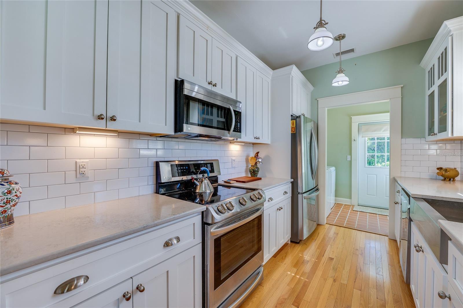 Image 16 of 40 For 220 Riverview Boulevard
