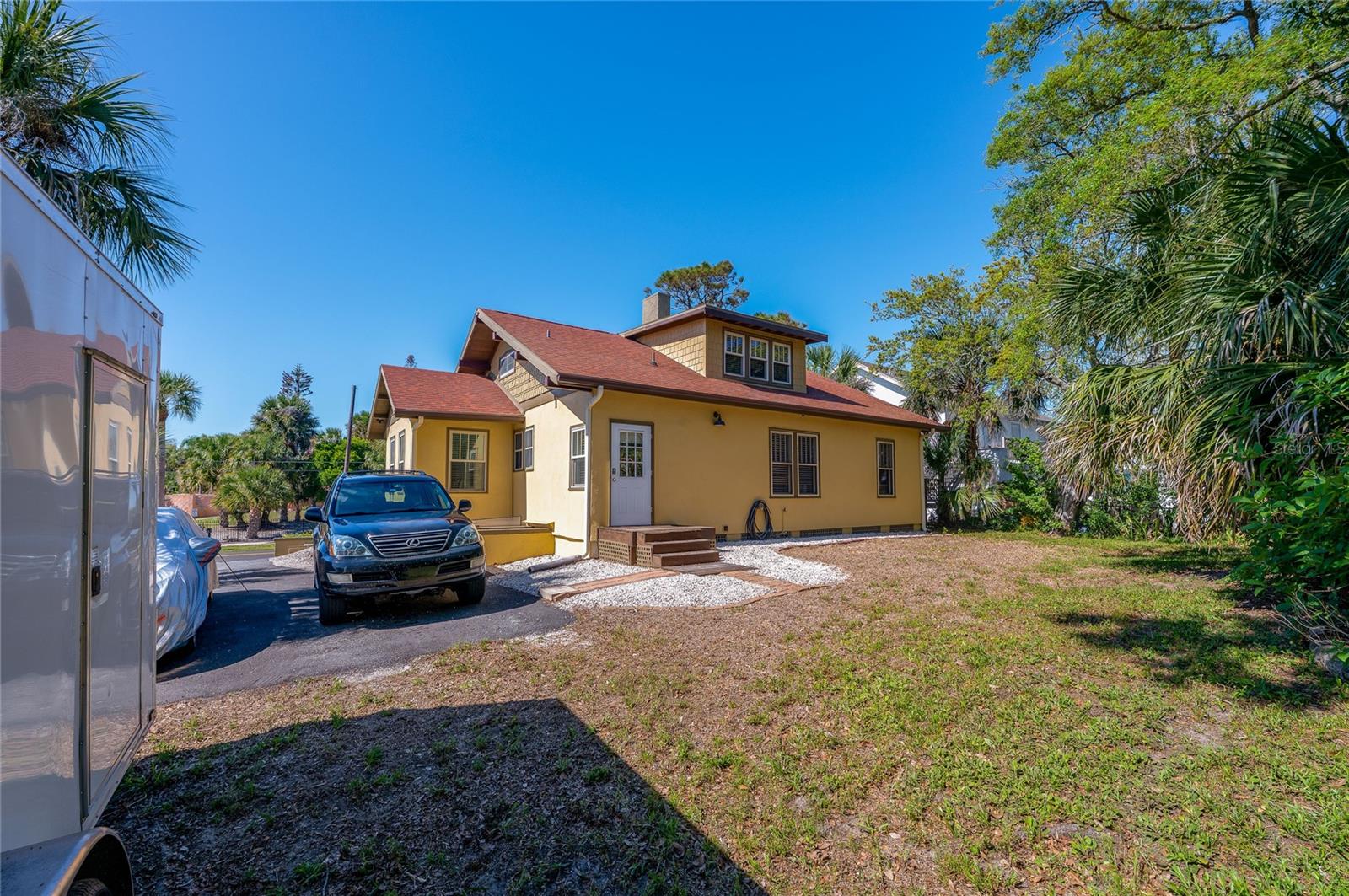 Image 33 of 40 For 220 Riverview Boulevard