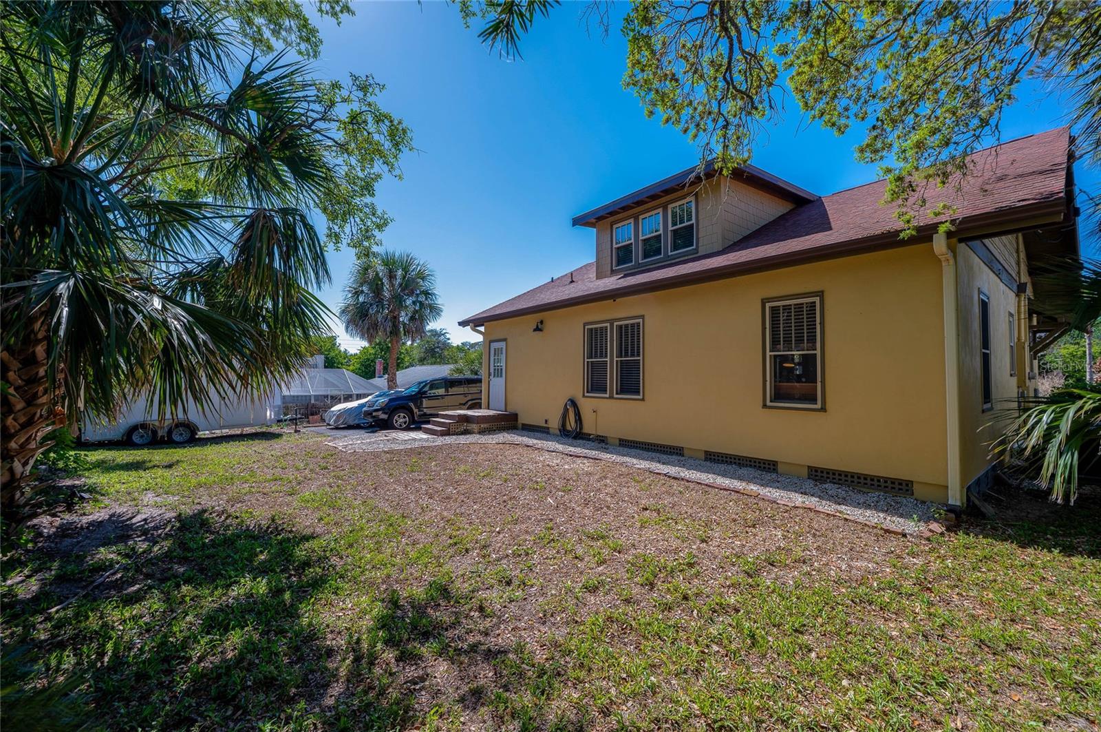 Image 34 of 40 For 220 Riverview Boulevard