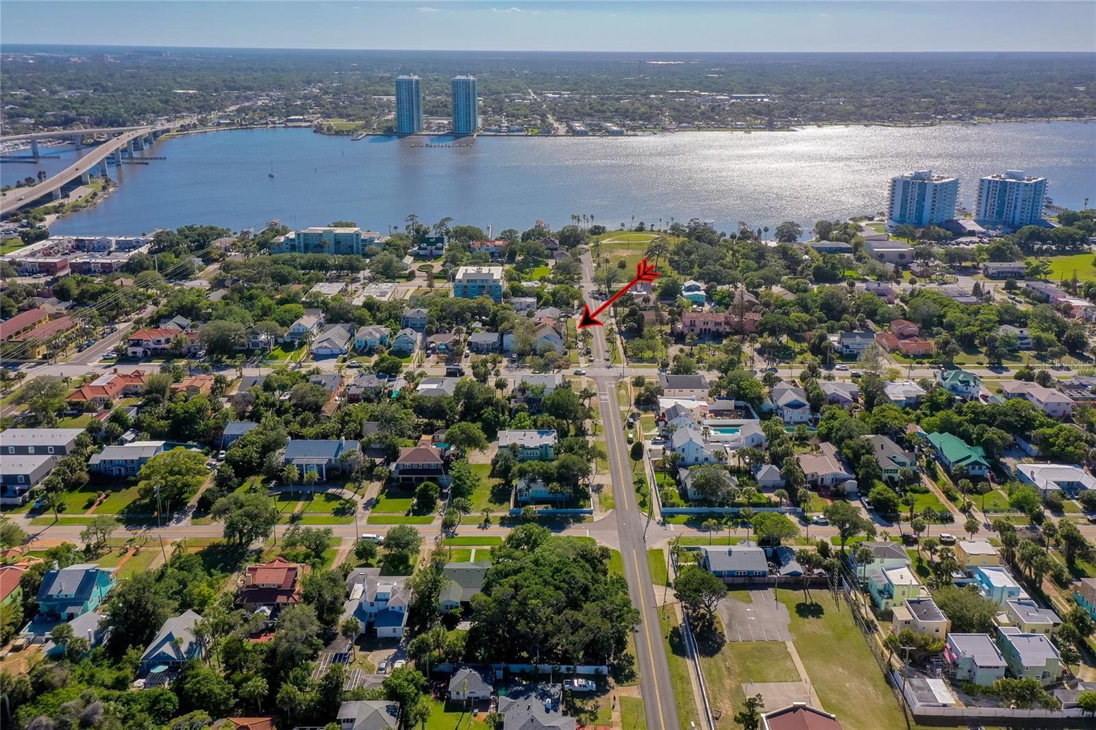 Image 38 of 40 For 220 Riverview Boulevard