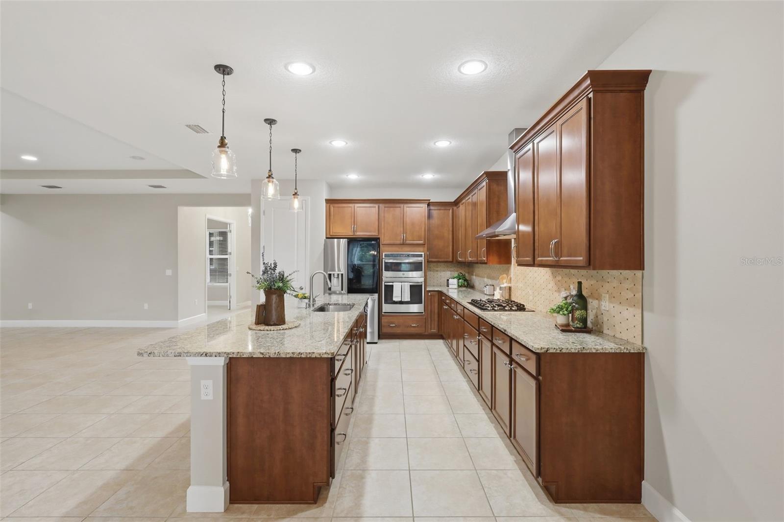 Image 13 of 41 For 1022 Victoria Hills Drive S
