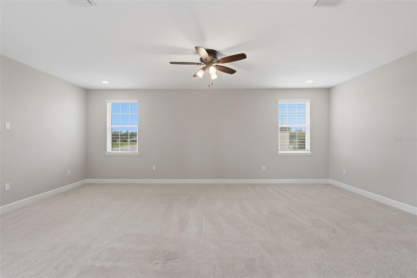 Image 32 of 41 For 1022 Victoria Hills Drive S