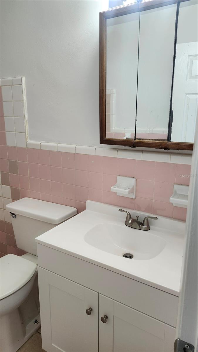 Image 18 of 21 For 565 3rd Avenue