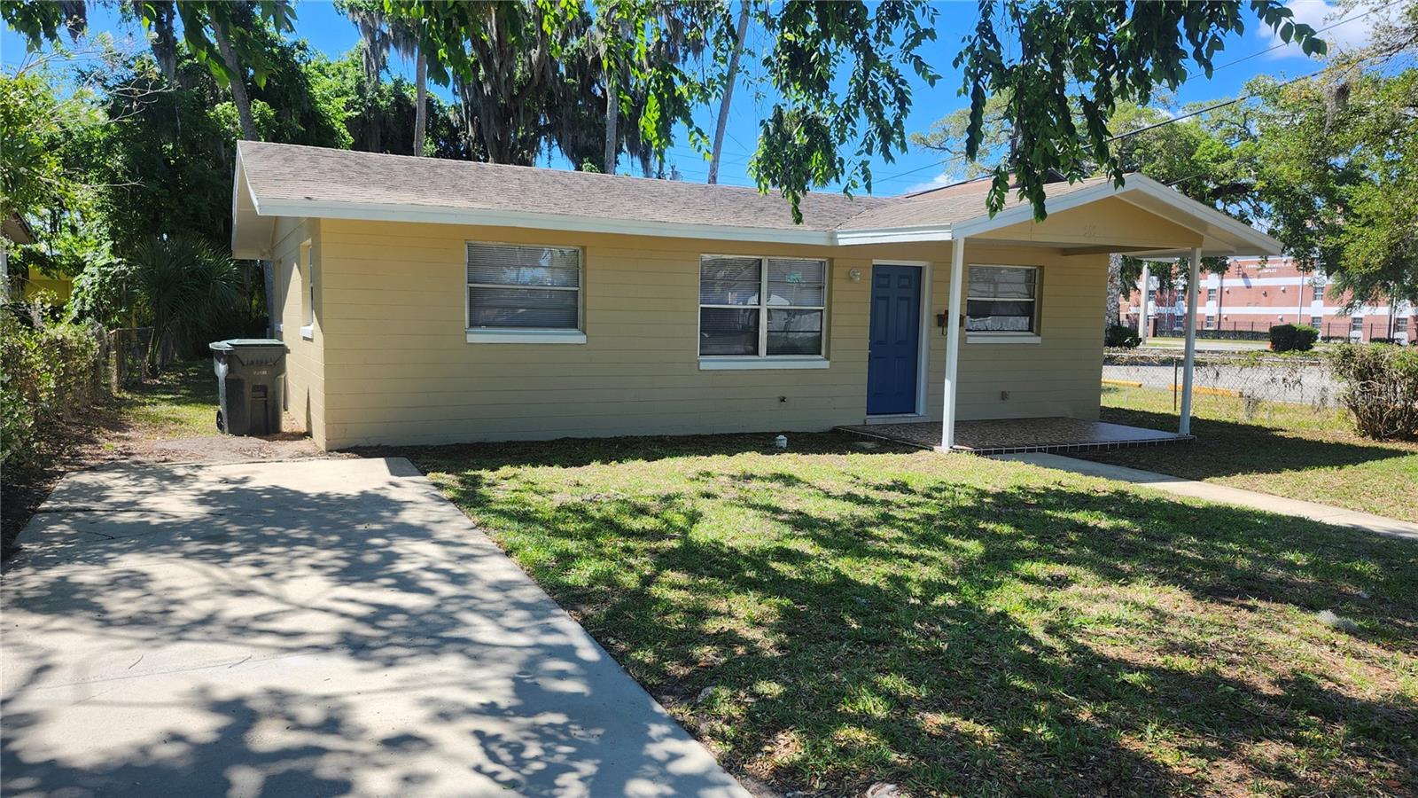 Image 2 of 21 For 565 3rd Avenue