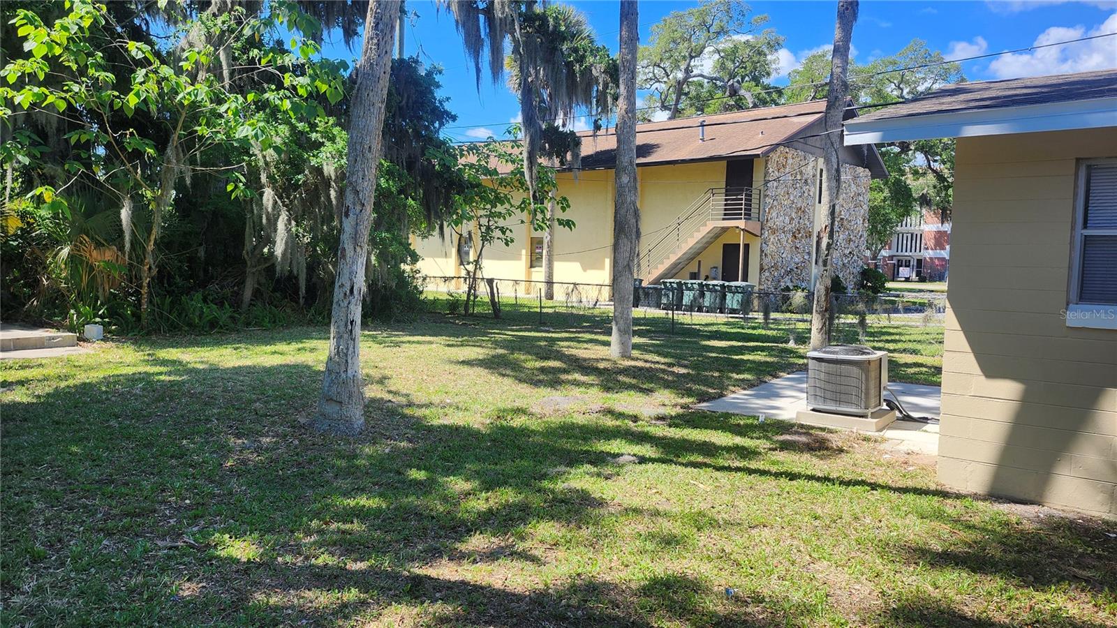 Image 6 of 21 For 565 3rd Avenue