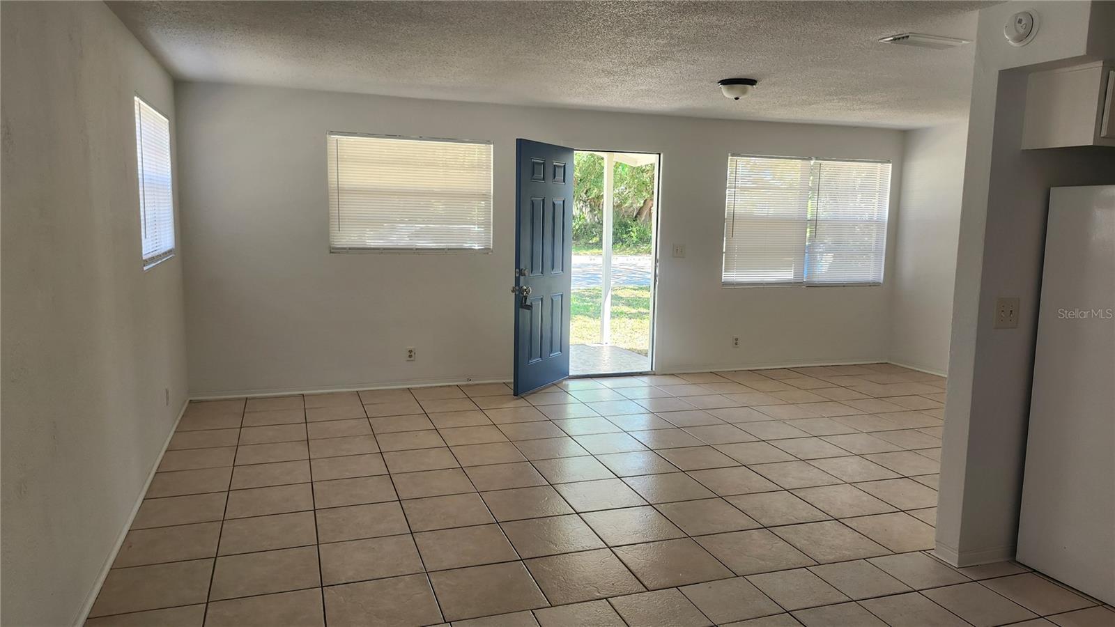 Image 9 of 21 For 565 3rd Avenue