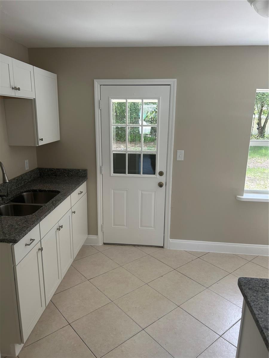 Image 13 of 27 For 238 Marydell Avenue