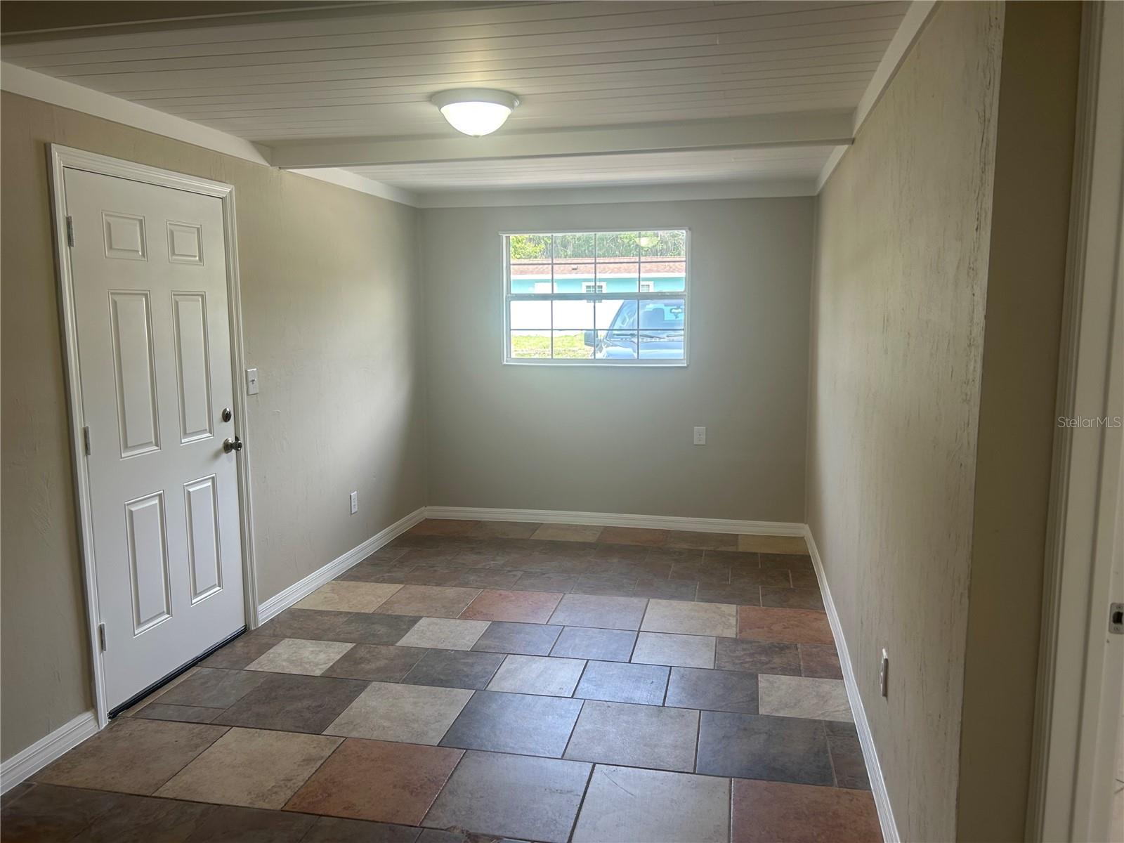 Image 16 of 27 For 238 Marydell Avenue