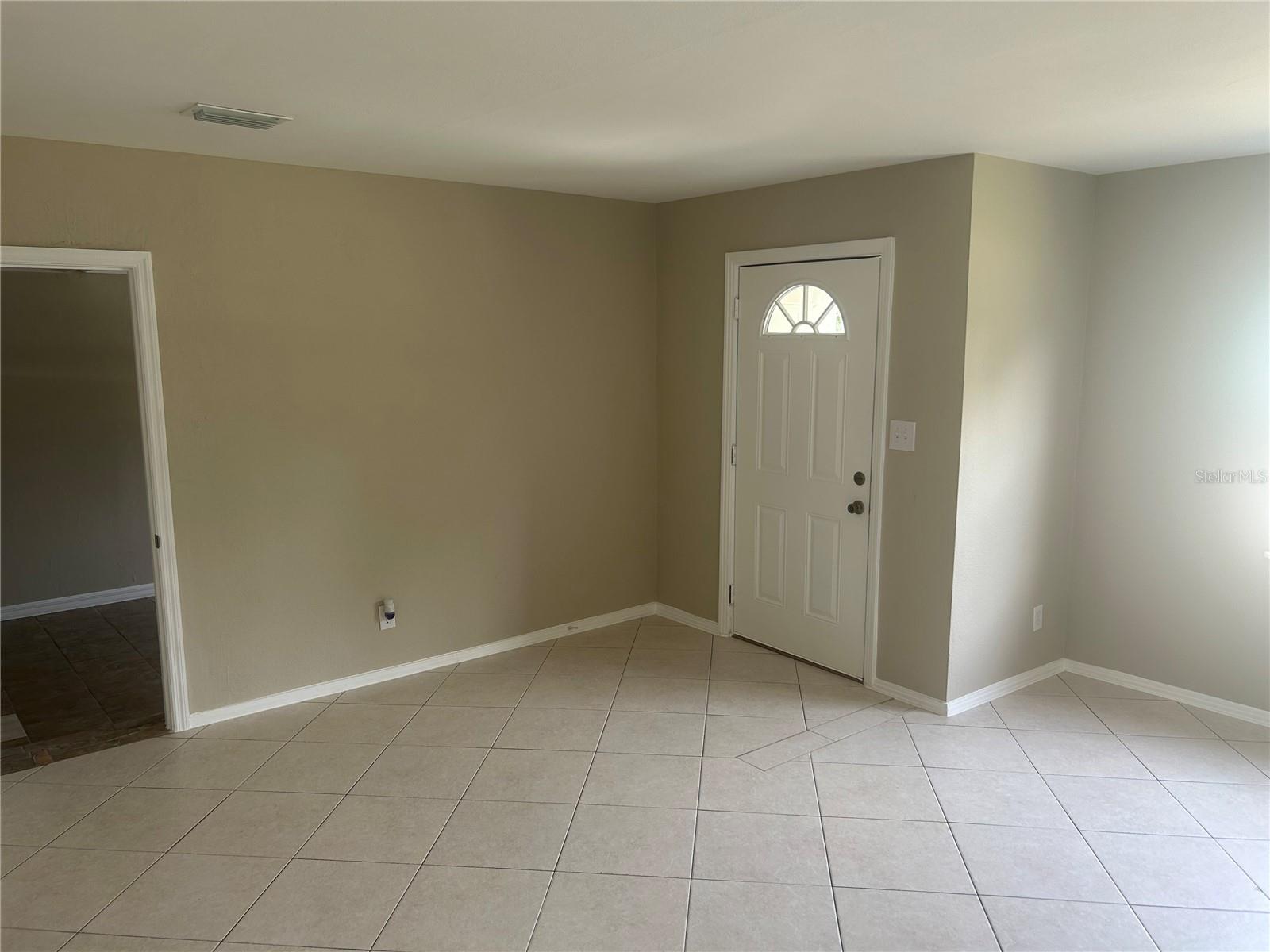 Image 8 of 27 For 238 Marydell Avenue