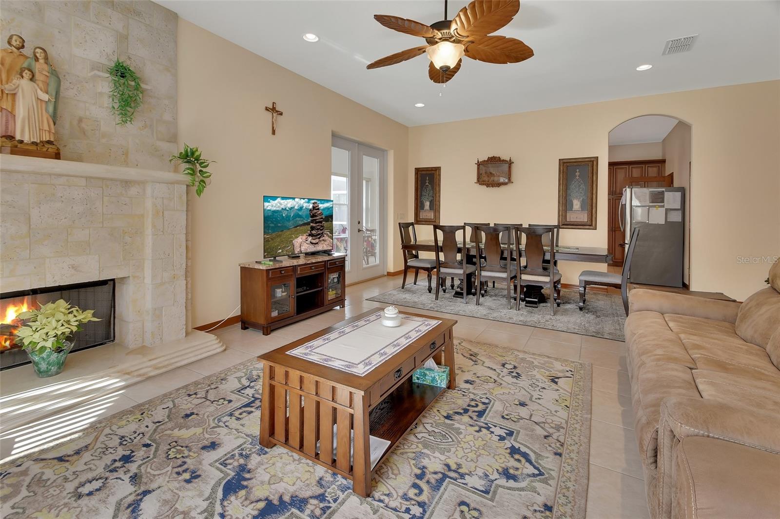Image 12 of 72 For 443 Juniper Lane