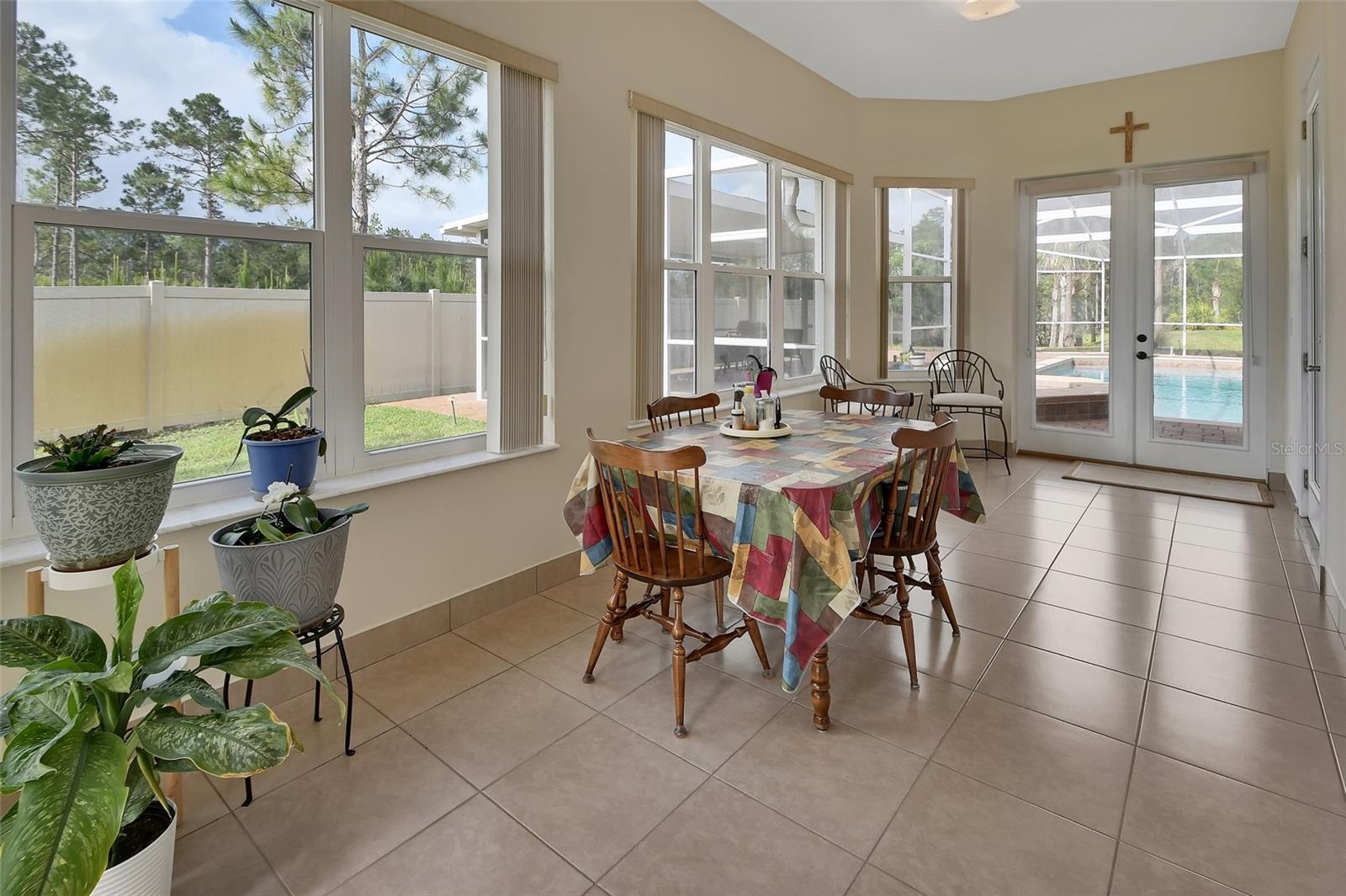 Image 15 of 72 For 443 Juniper Lane