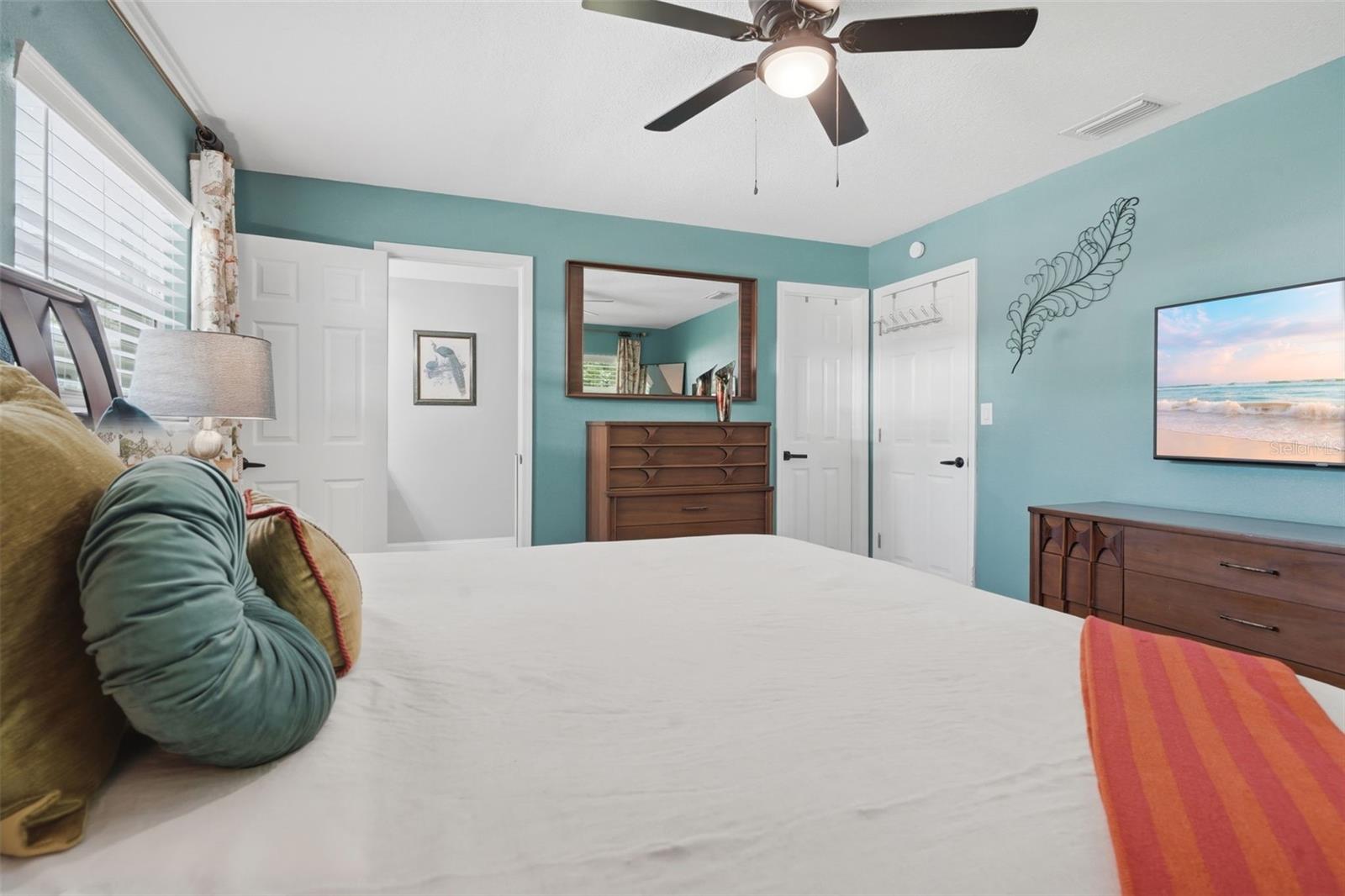 Image 17 of 45 For 1820 Anchor Avenue