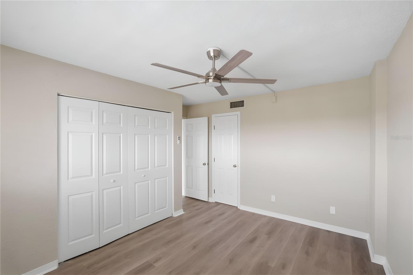 Image 20 of 37 For 145 Halifax Avenue 602