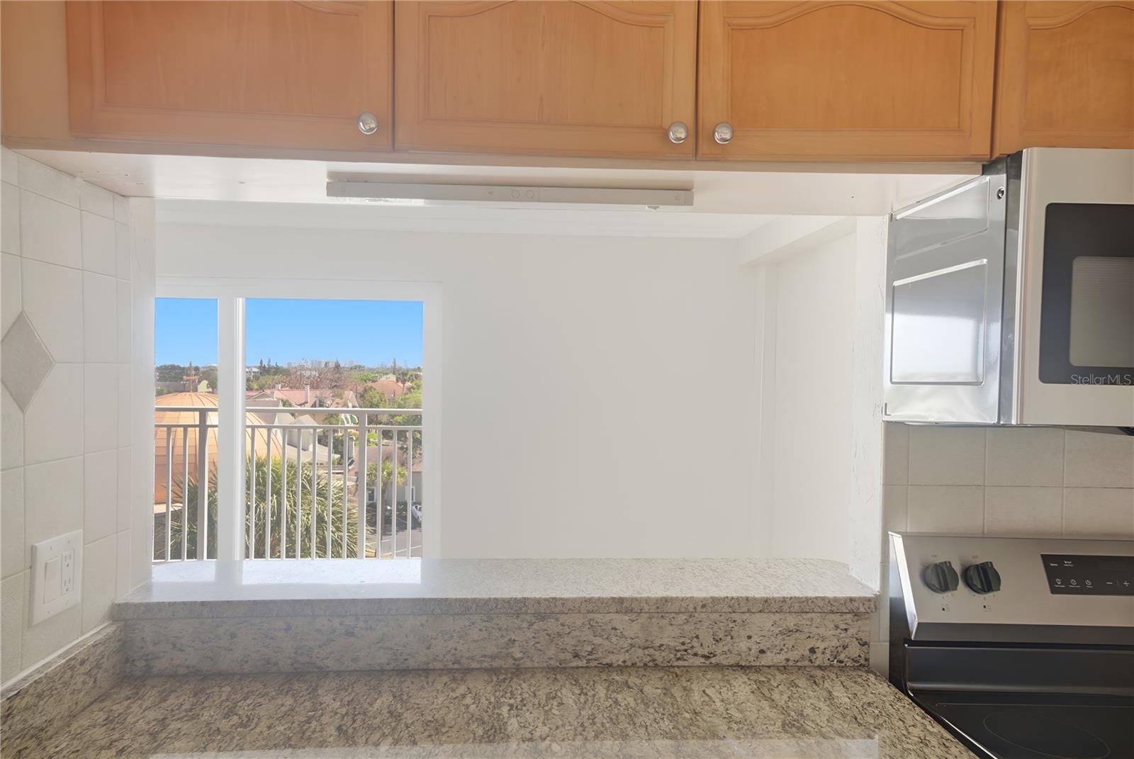 Image 29 of 37 For 145 Halifax Avenue 602