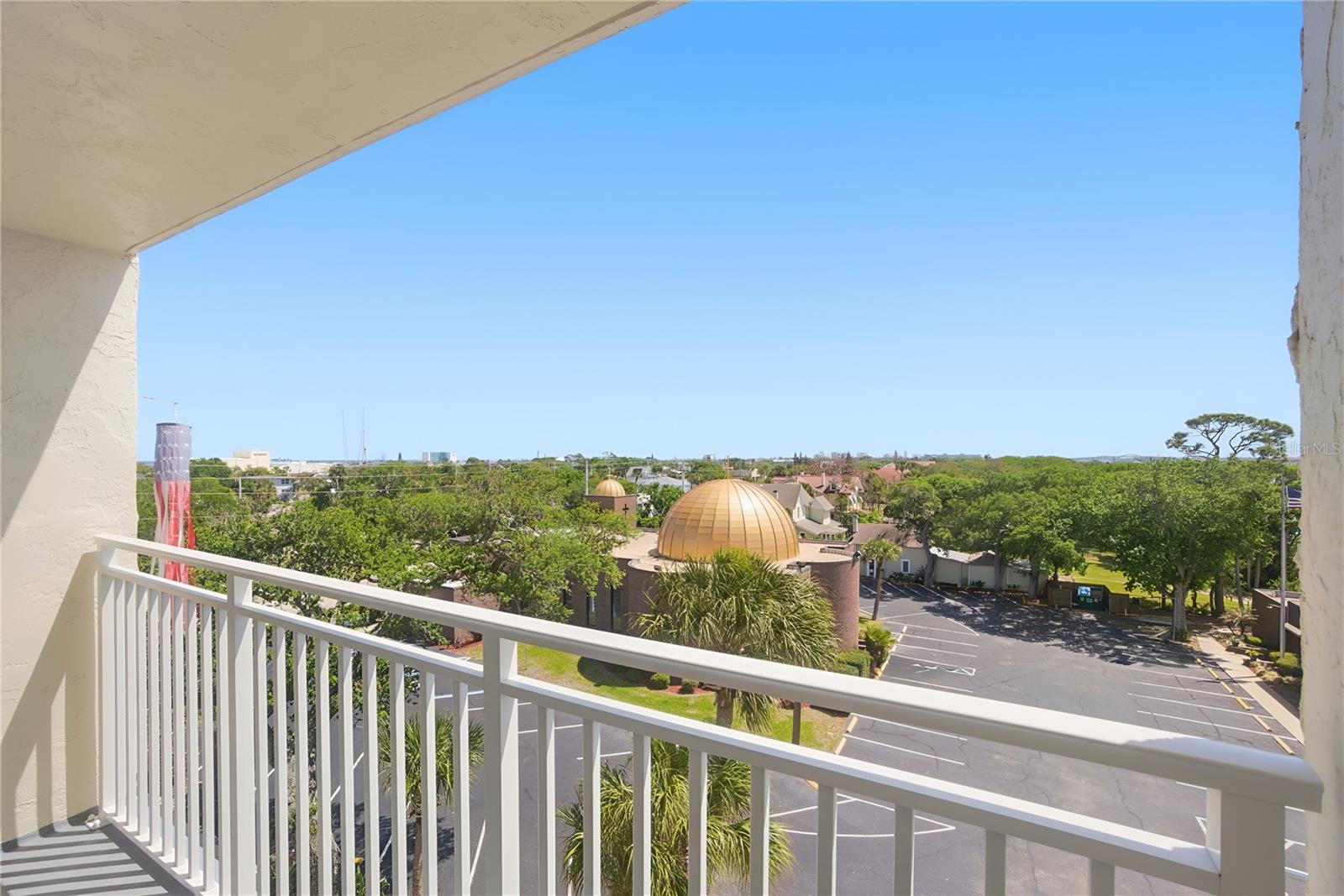 Image 32 of 37 For 145 Halifax Avenue 602