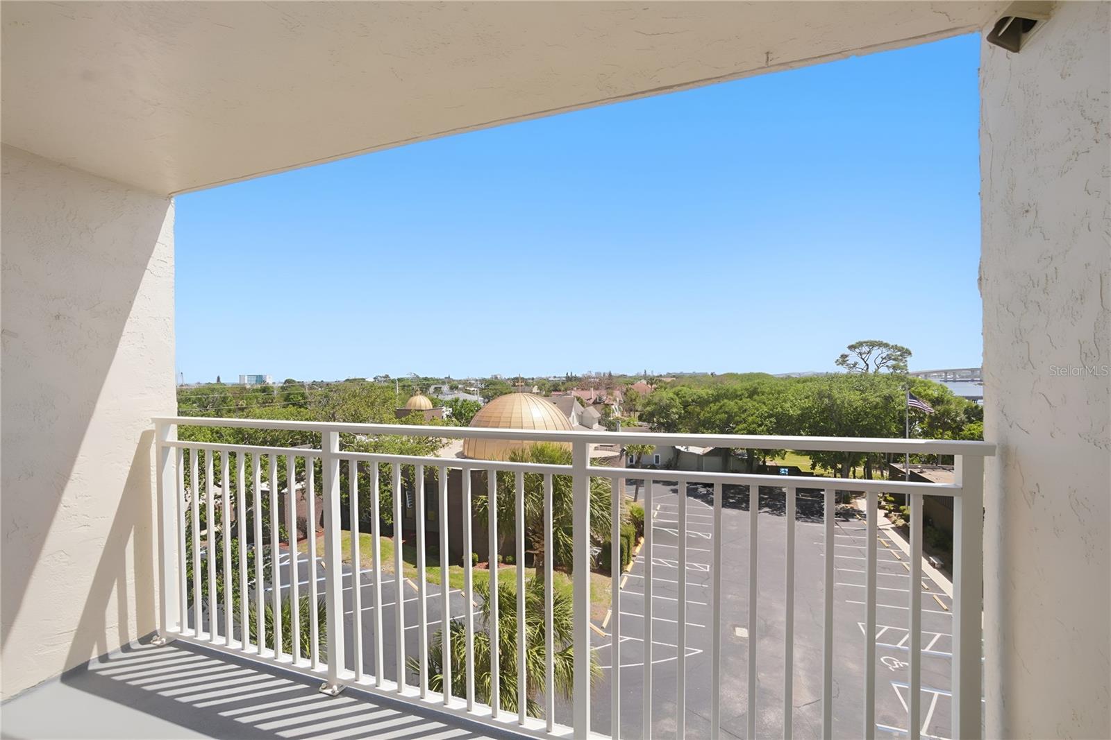 Image 35 of 37 For 145 Halifax Avenue 602