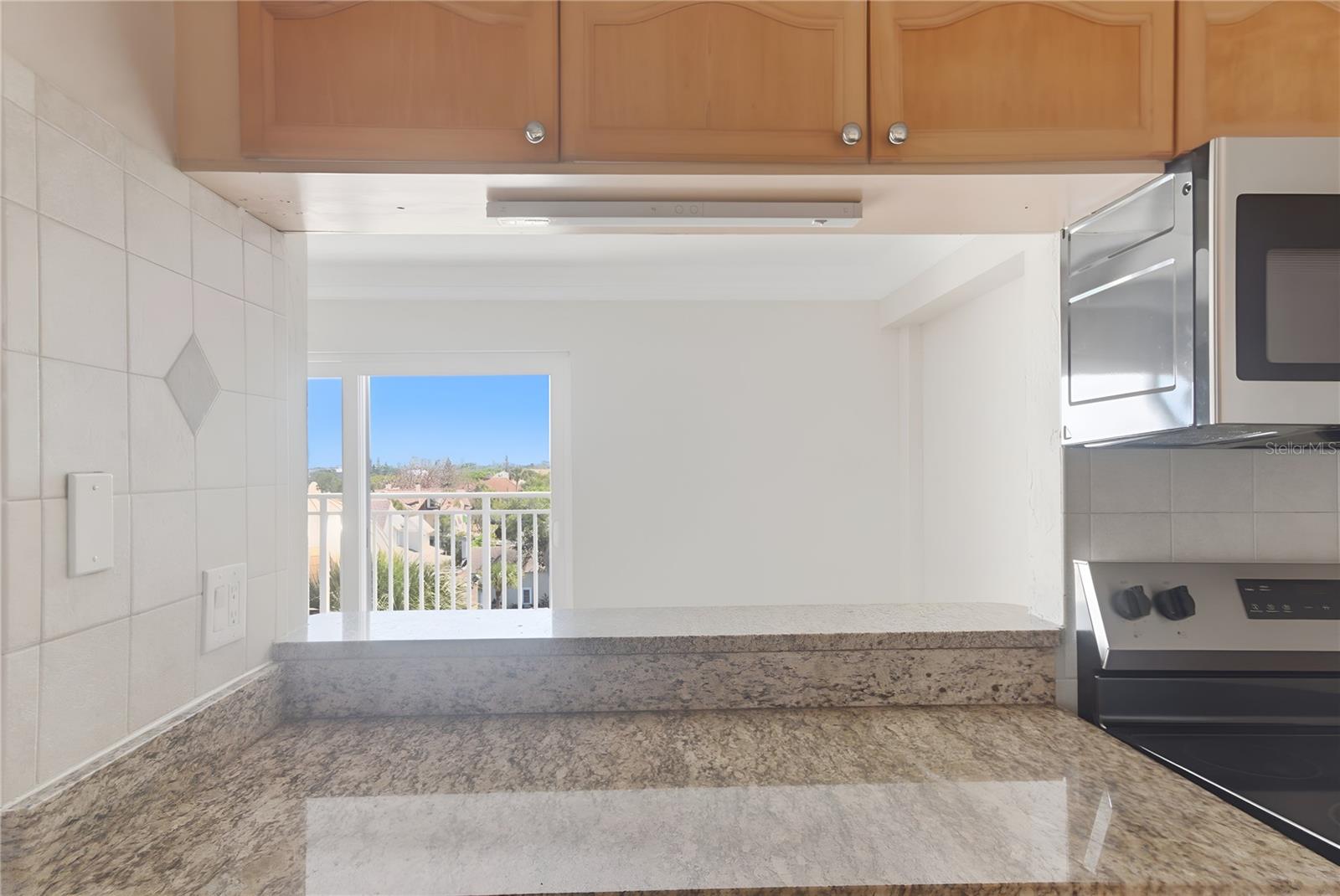 Image 36 of 37 For 145 Halifax Avenue 602