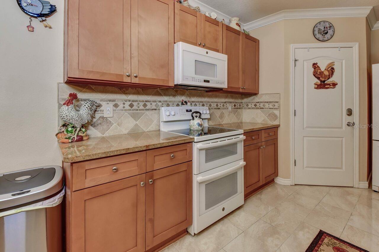 Image 11 of 46 For 831 Oak Hollow Loop