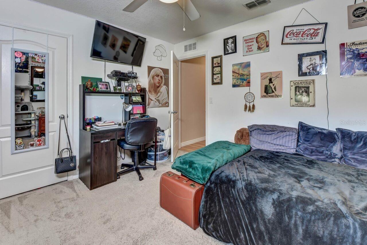 Image 25 of 46 For 831 Oak Hollow Loop