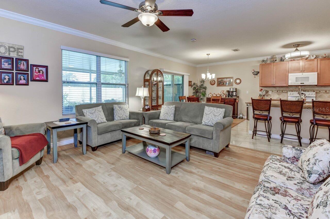 Image 6 of 46 For 831 Oak Hollow Loop