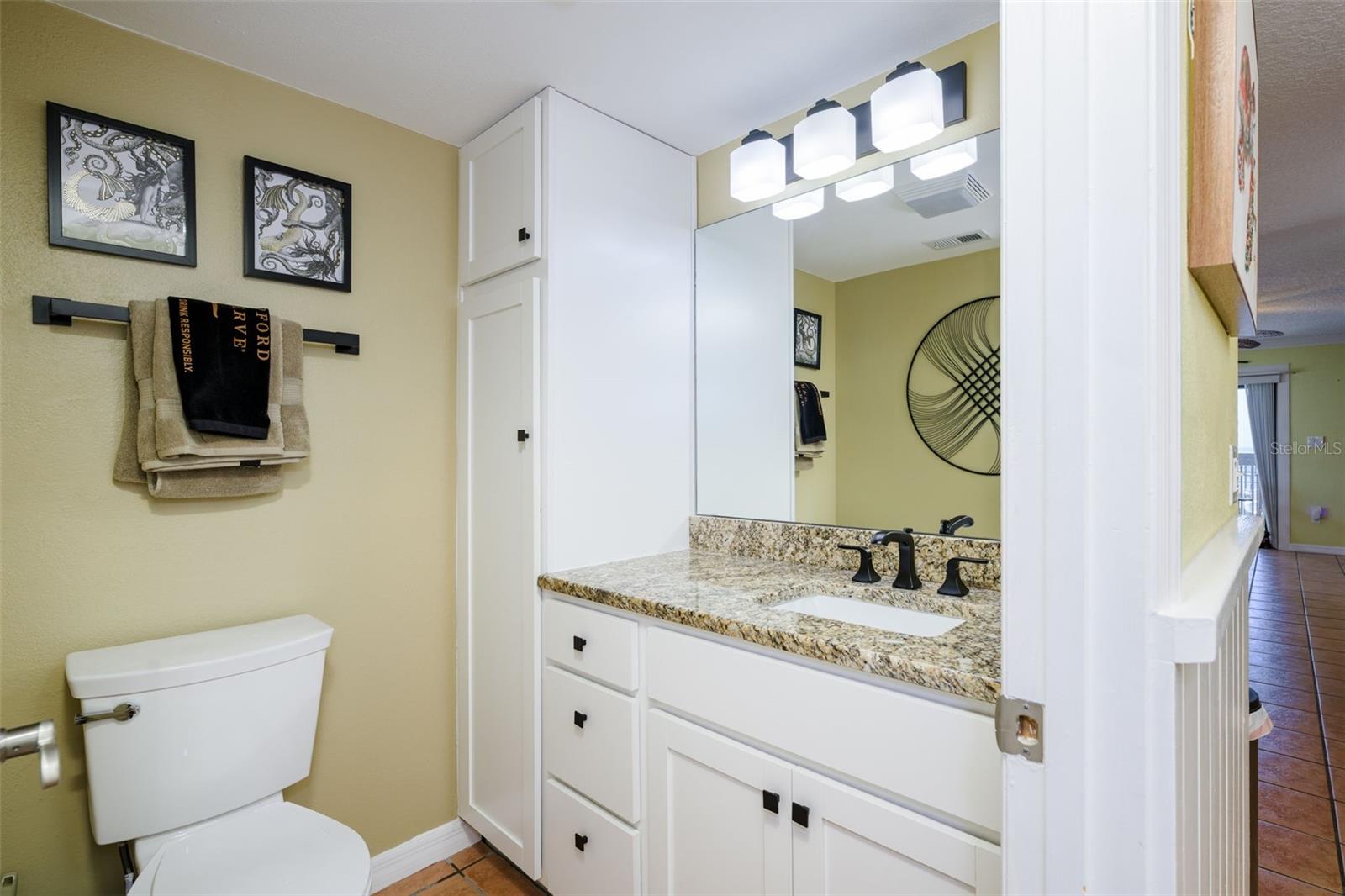 Image 11 of 25 For 4421 Atlantic Avenue A2