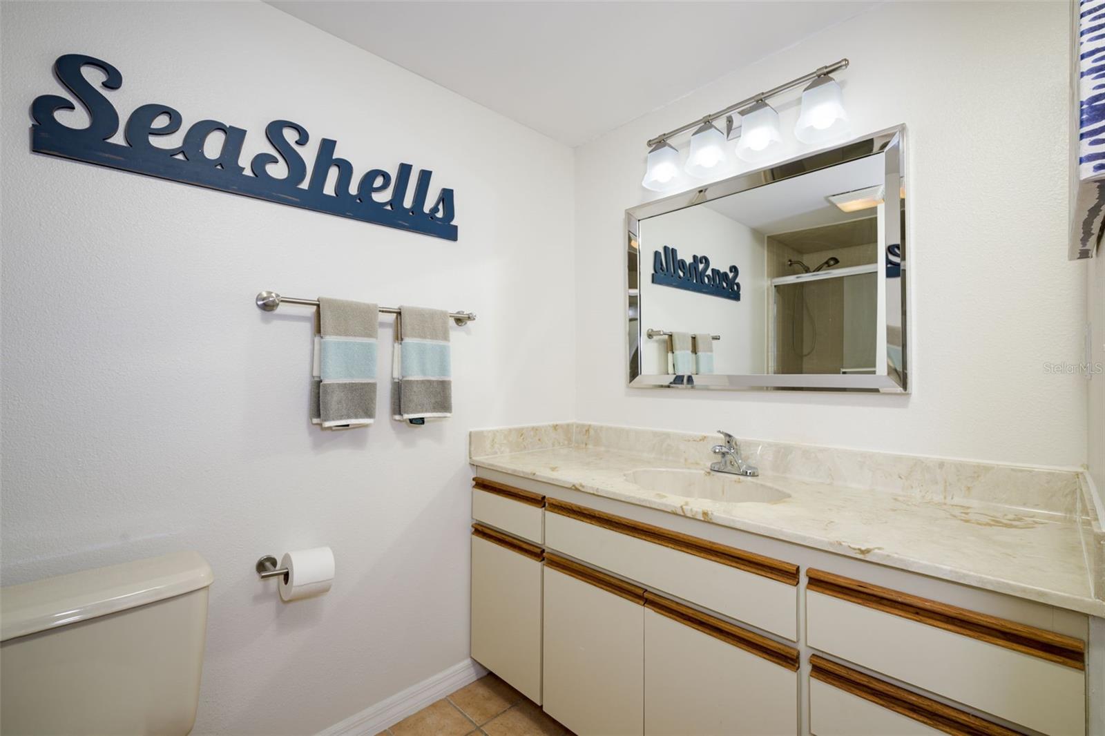 Image 15 of 25 For 4421 Atlantic Avenue A2