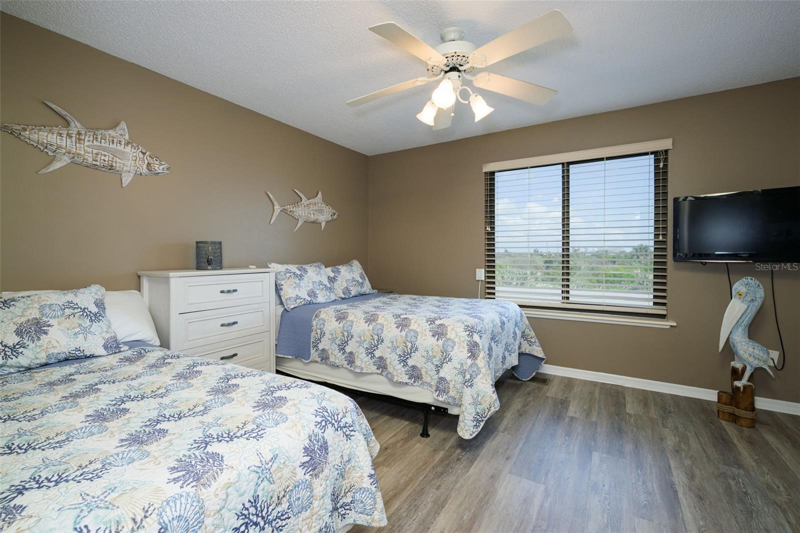 Image 16 of 25 For 4421 Atlantic Avenue A2