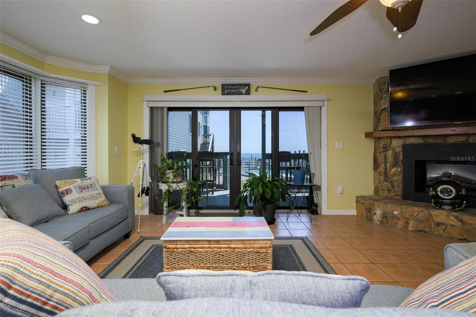 Image 6 of 25 For 4421 Atlantic Avenue A2