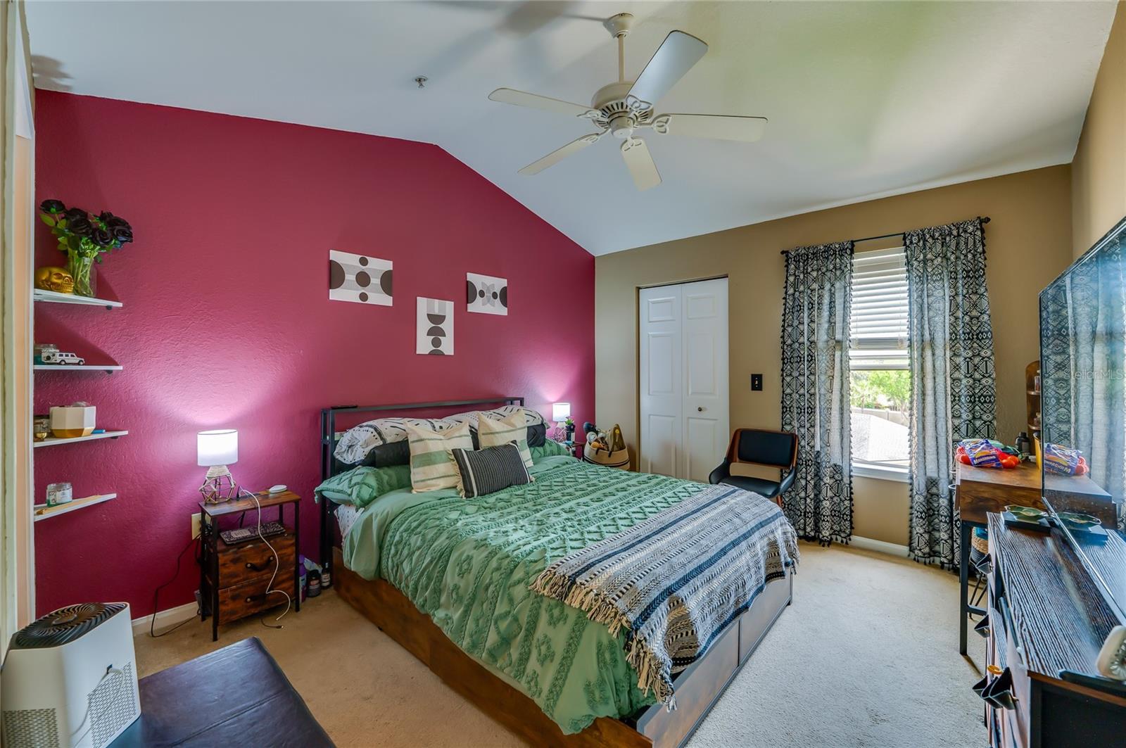 Image 13 of 26 For 940 Village Trail 4-301