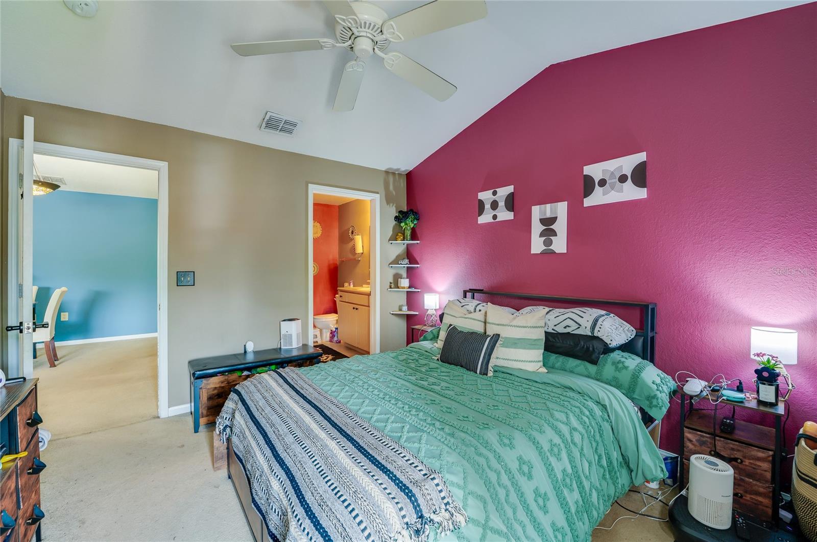 Image 14 of 26 For 940 Village Trail 4-301