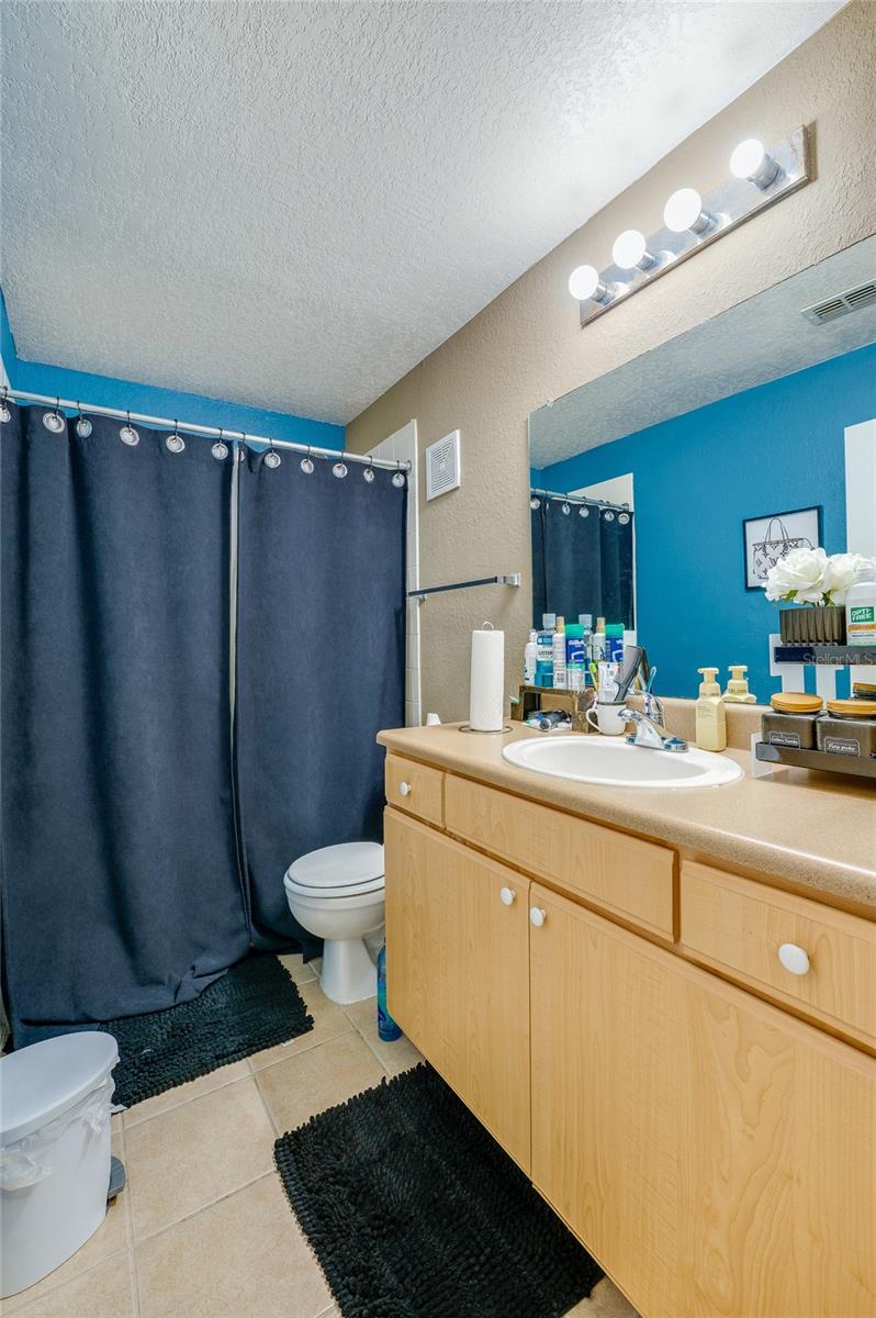 Image 19 of 26 For 940 Village Trail 4-301