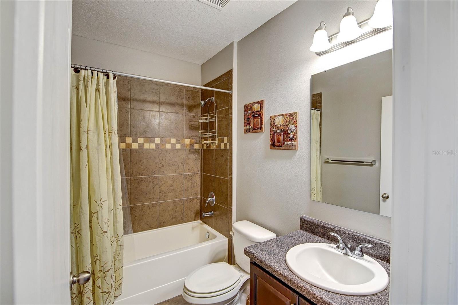 Image 22 of 25 For 103 Blanco Drive