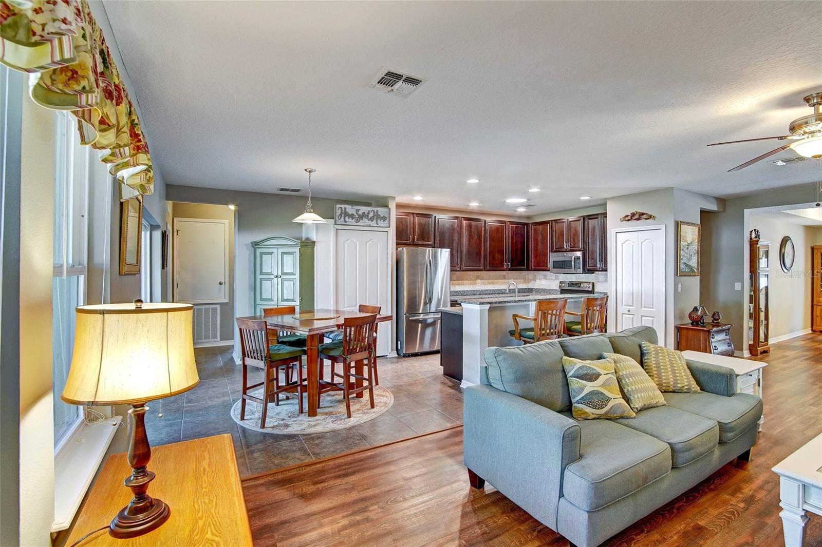 Image 6 of 25 For 103 Blanco Drive