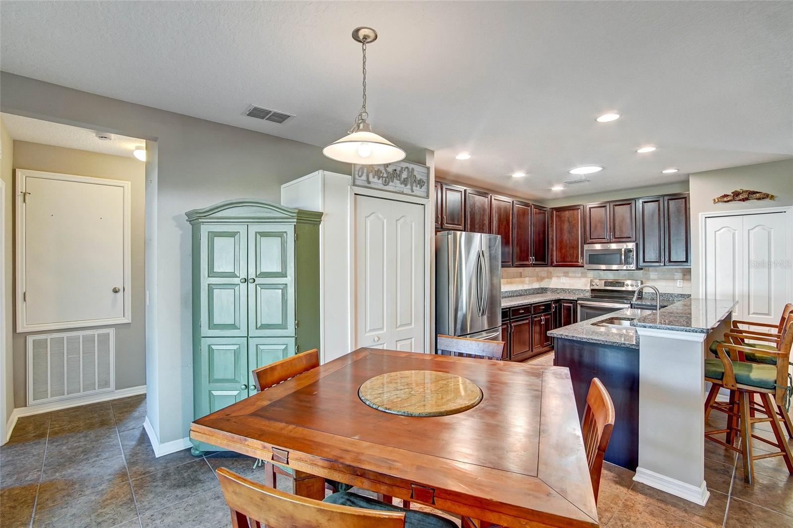 Image 9 of 25 For 103 Blanco Drive