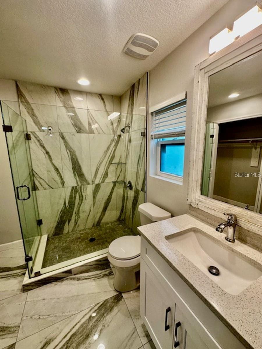 Image 9 of 15 For 1415 Adelle Avenue B