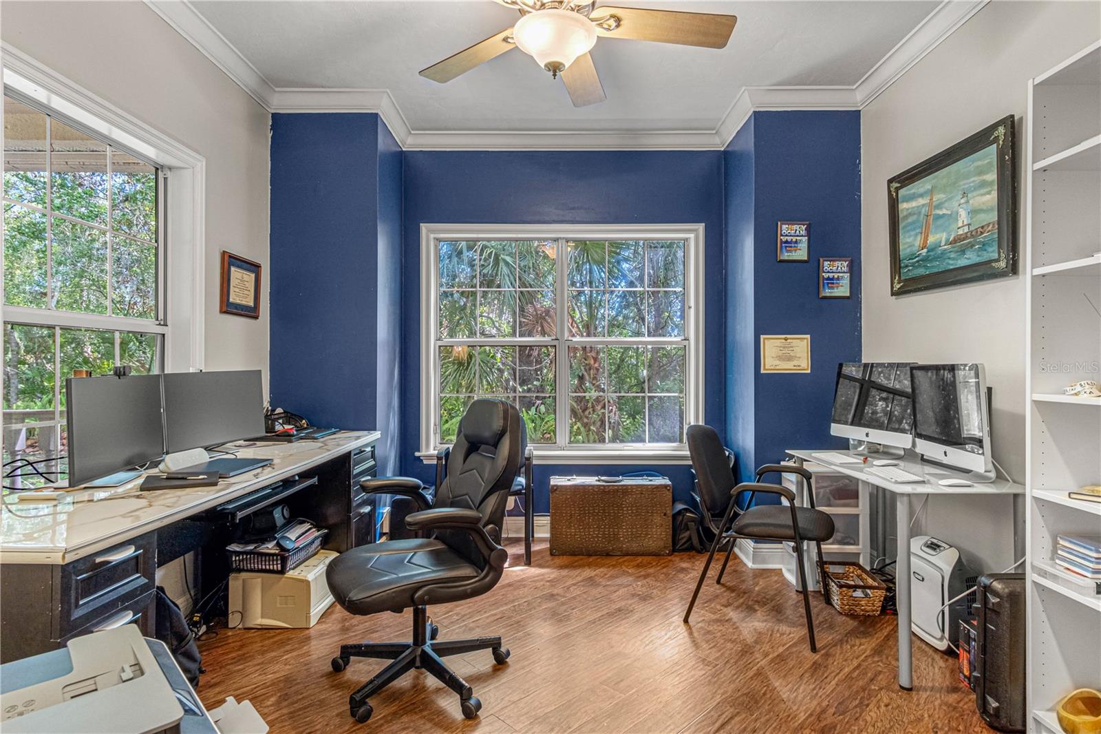 Listing photo id 8 for 649 Charmagne Lane