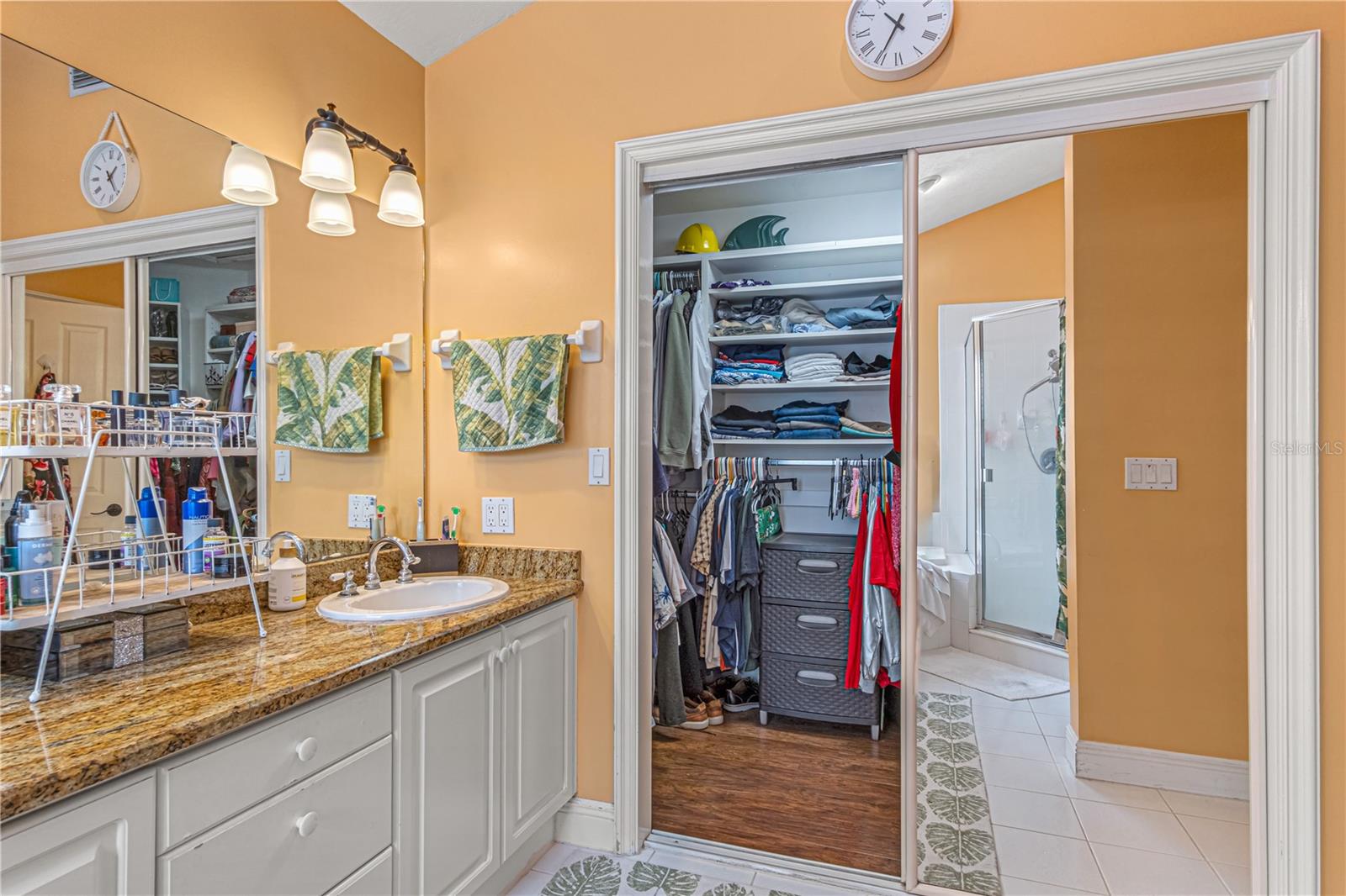 Listing photo id 25 for 649 Charmagne Lane