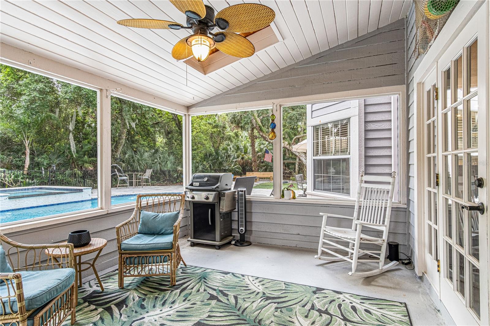 Listing photo id 36 for 649 Charmagne Lane