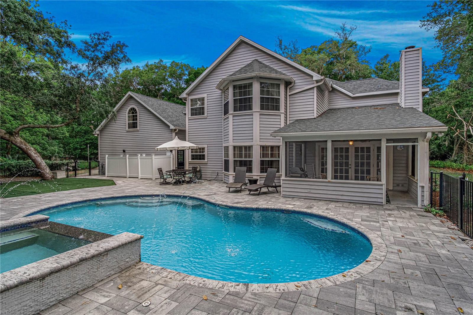 Listing photo id 39 for 649 Charmagne Lane