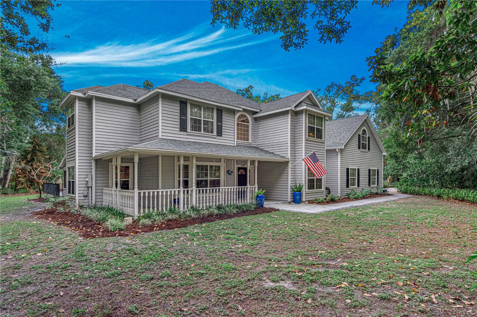 Listing photo id 48 for 649 Charmagne Lane