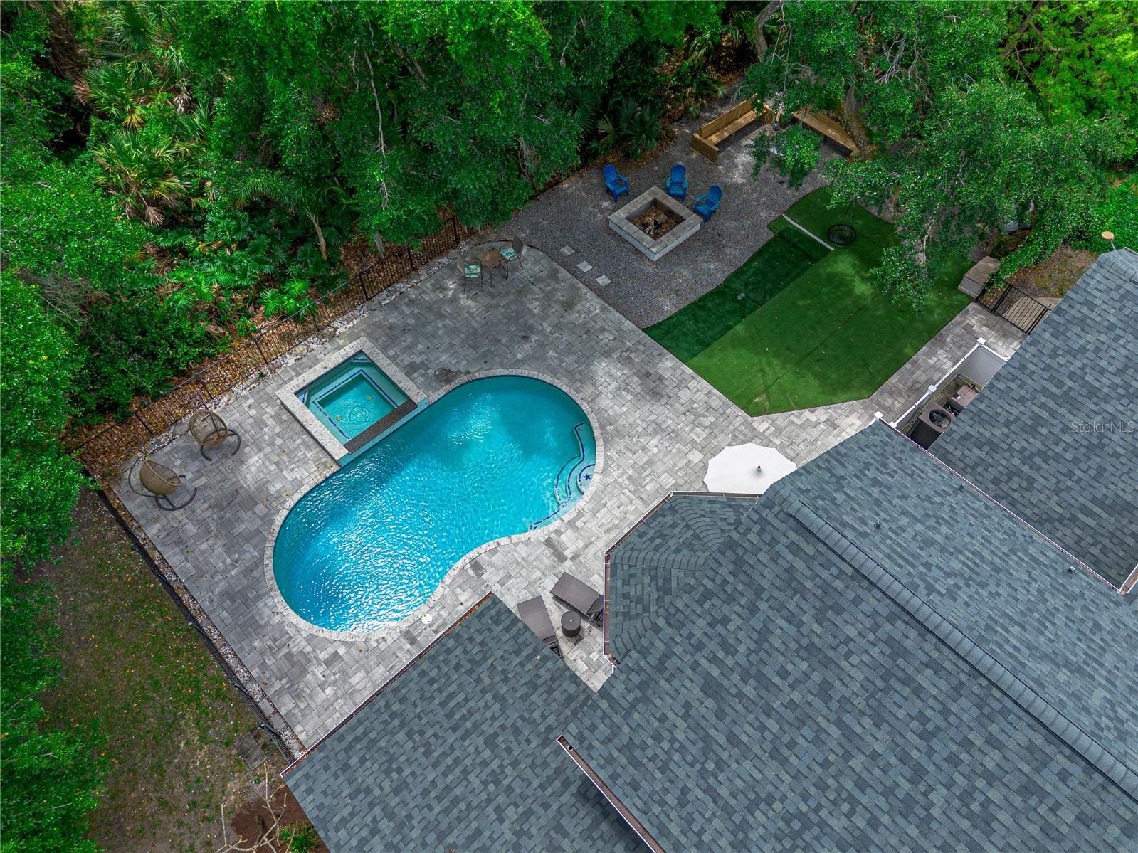 Listing photo id 52 for 649 Charmagne Lane