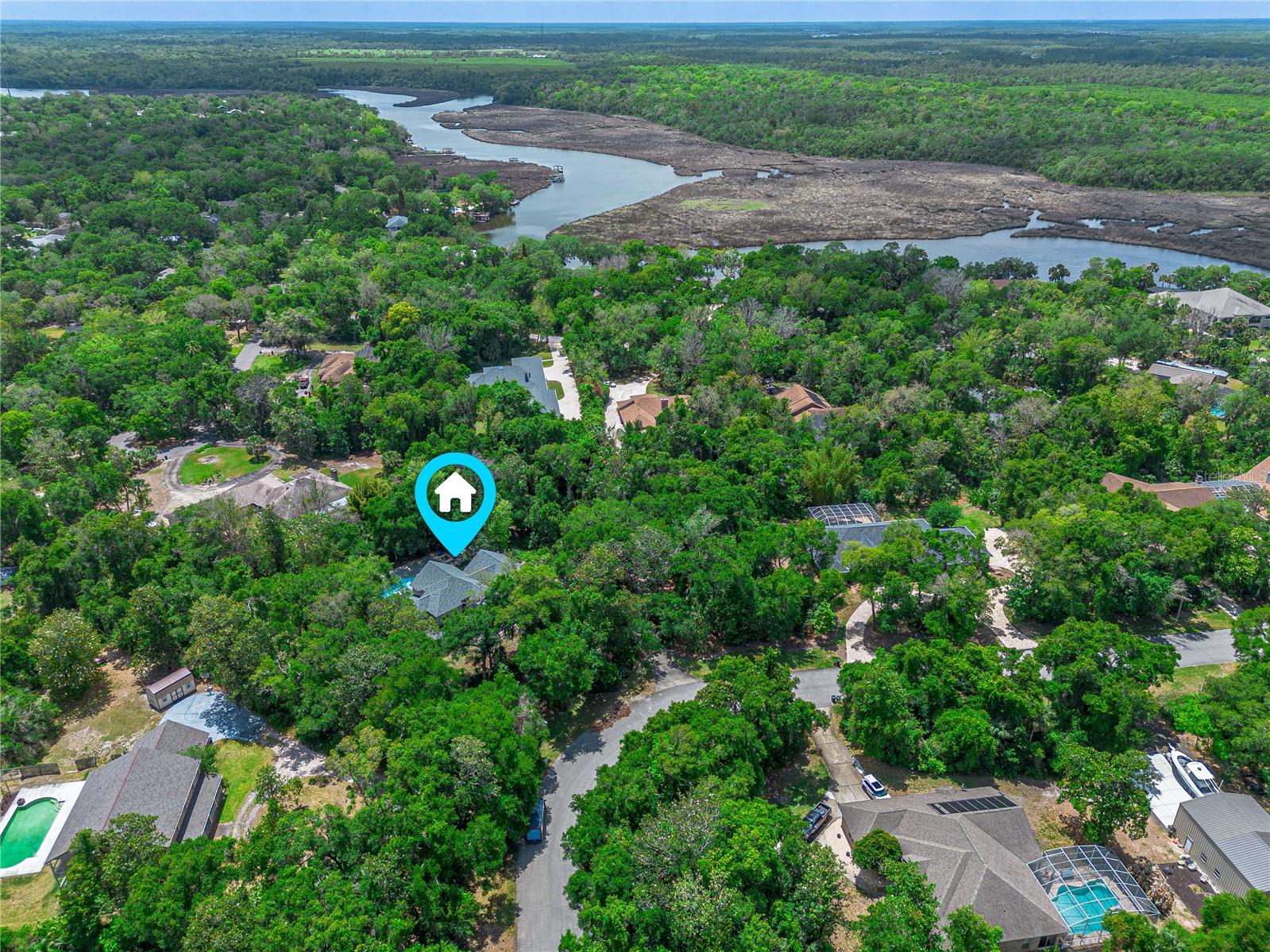 Listing photo id 58 for 649 Charmagne Lane
