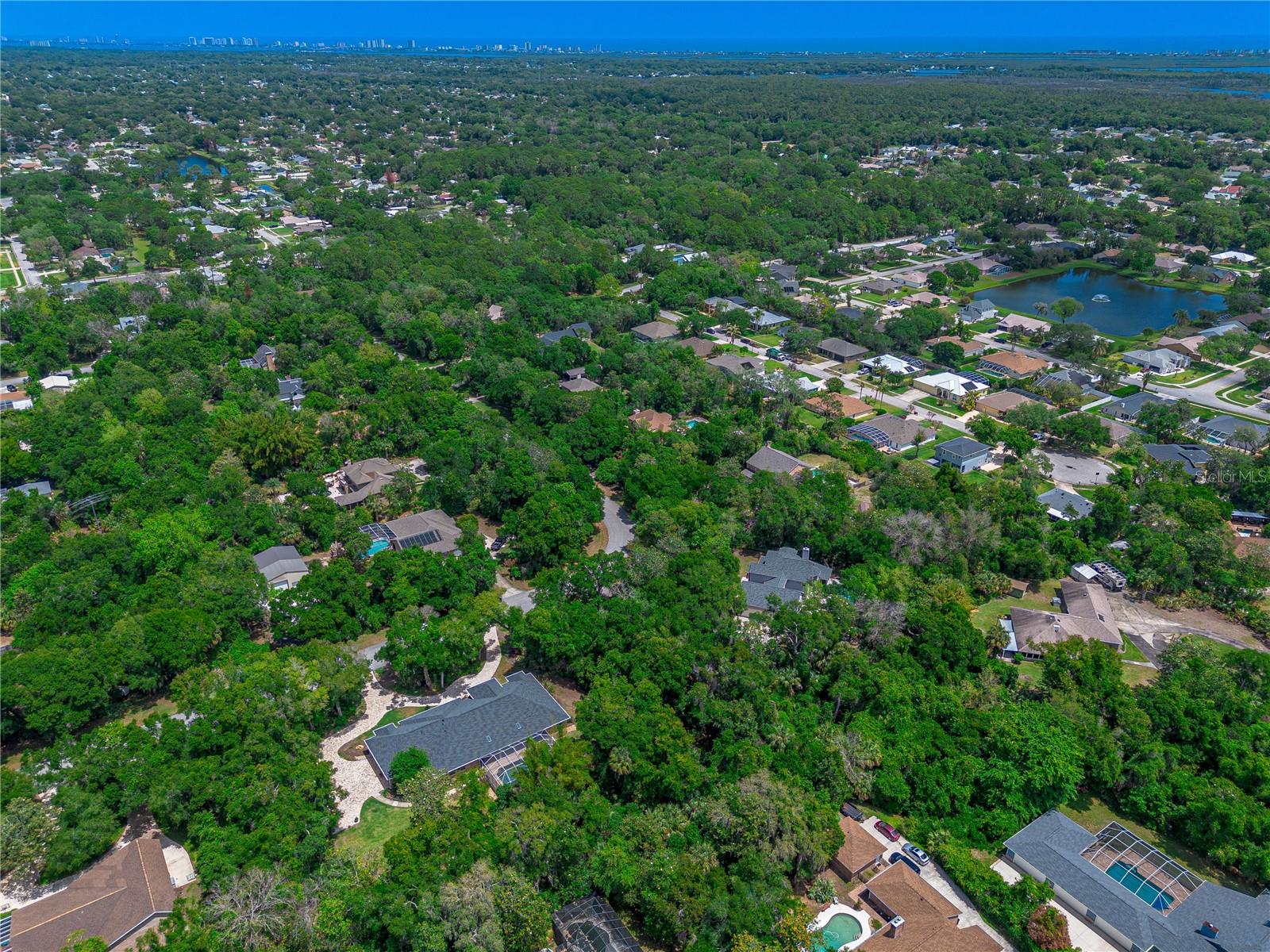 Listing photo id 67 for 649 Charmagne Lane