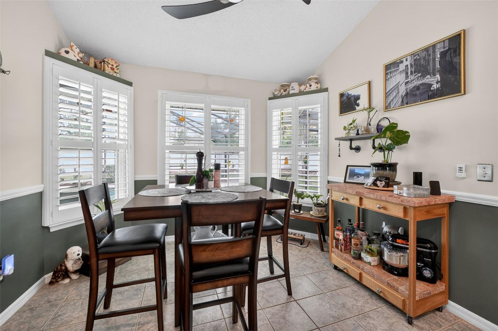 Image 13 of 52 For 994 Sweetbrier Drive