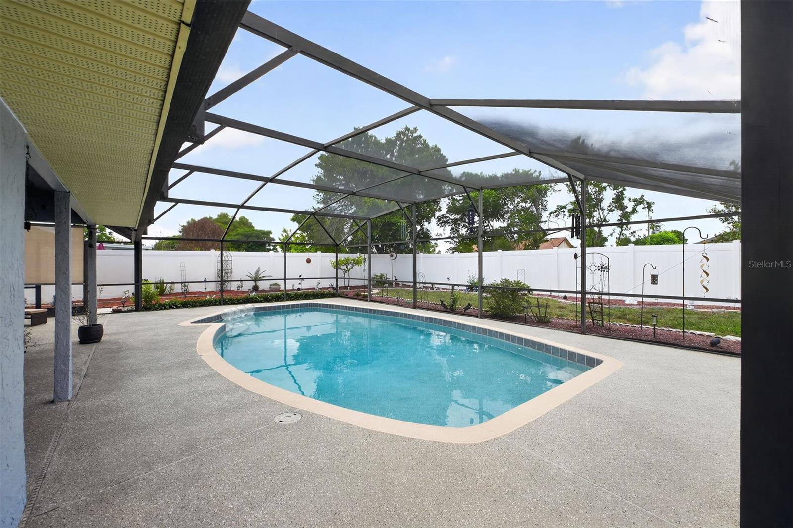 Image 30 of 52 For 994 Sweetbrier Drive