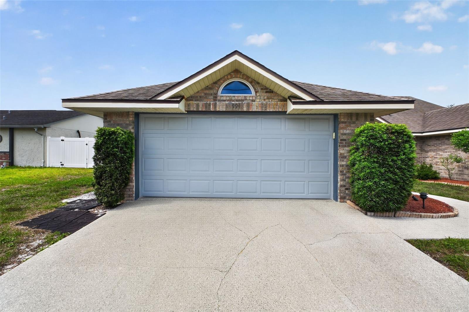 Image 32 of 52 For 994 Sweetbrier Drive