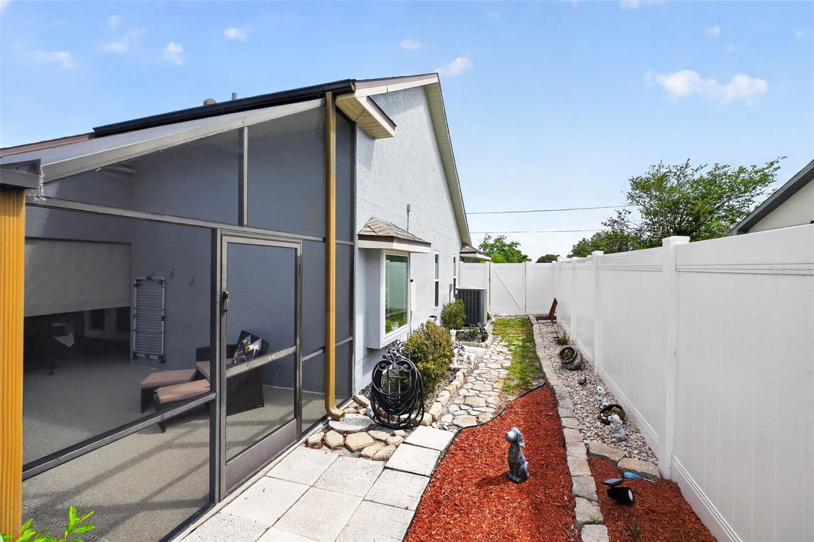 Image 34 of 52 For 994 Sweetbrier Drive