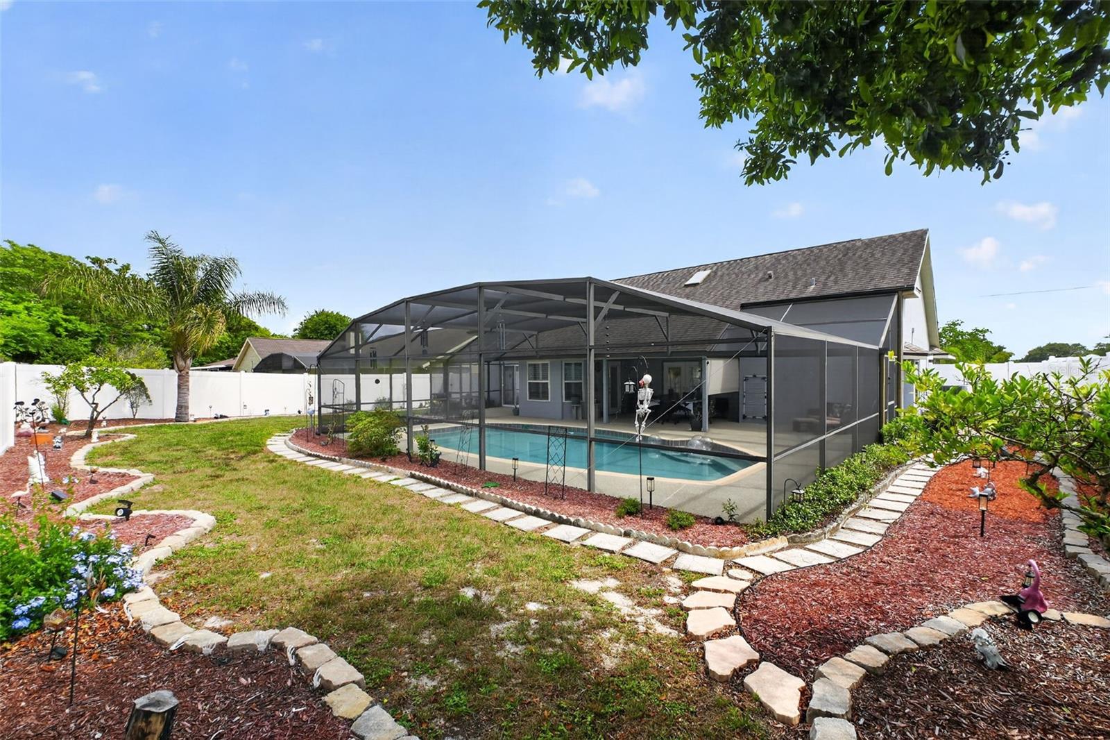 Image 36 of 52 For 994 Sweetbrier Drive